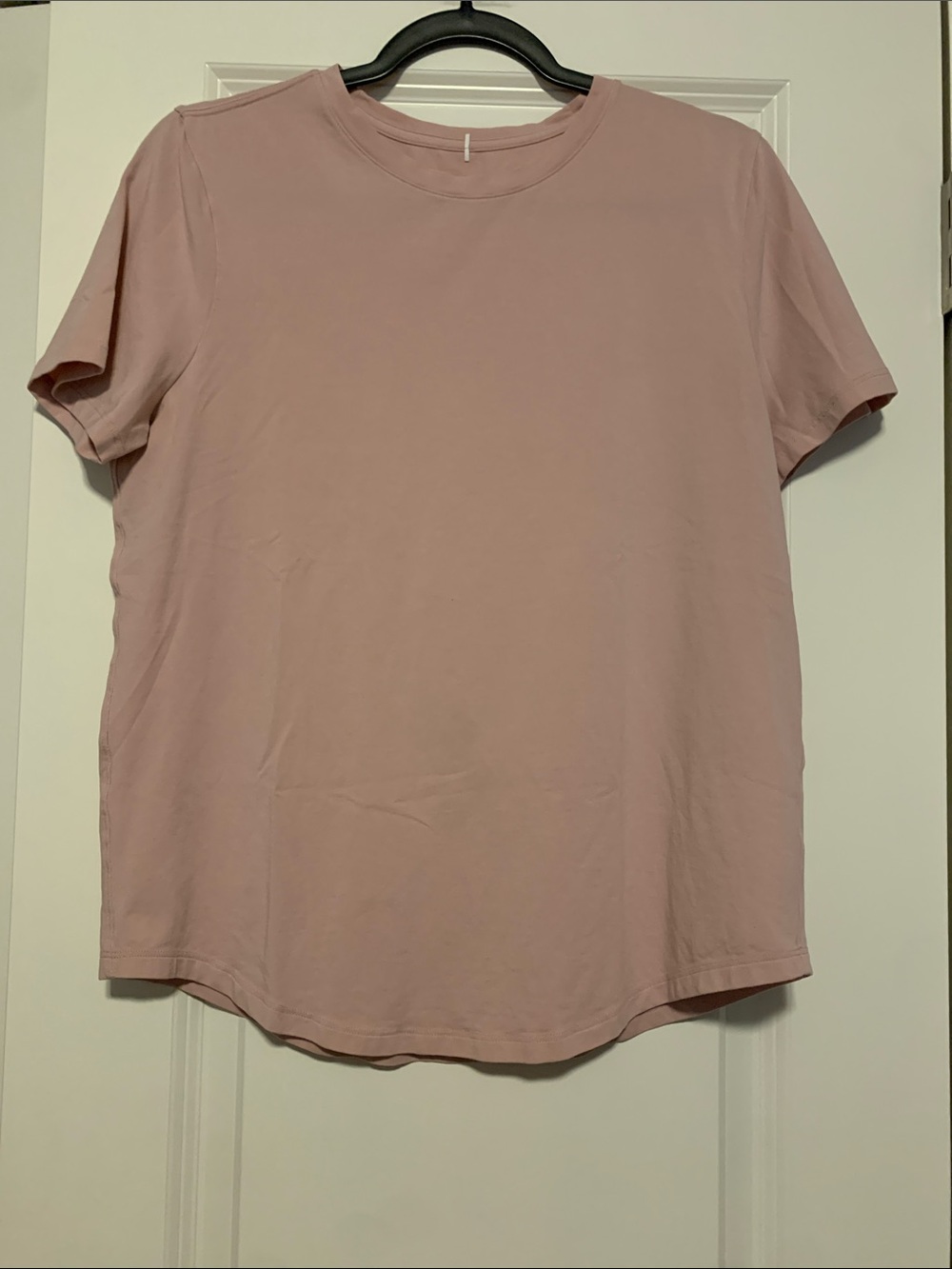 Lululemon Pink Love Tee, Sz 8
Good Condition